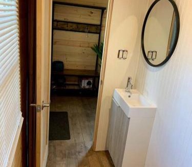 Fenelon Falls Casa | Equuleus Lofted Kabin