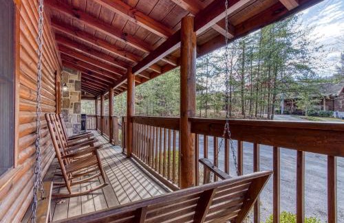 Pigeon Forge Casa | ER92 - Virginia's Villa - Great location! Close to all the action! cabin