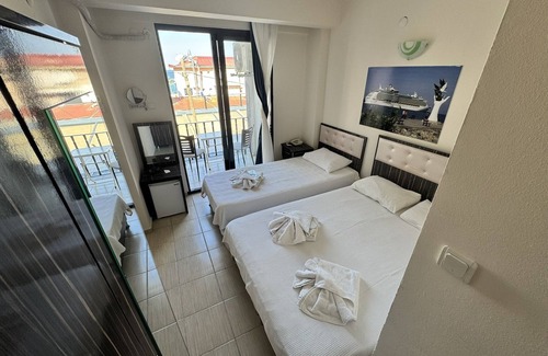 Kadnlar Denizi Mahallesi Hotel | Erciyes Otel Kusadasi