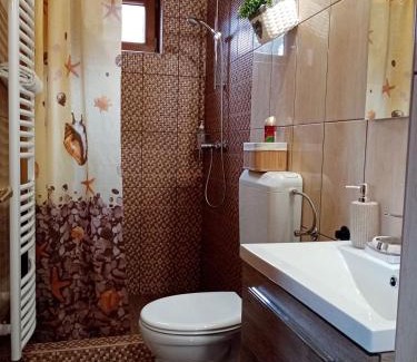 Haromhuta Casa | Erdei Szalonka Vendégház