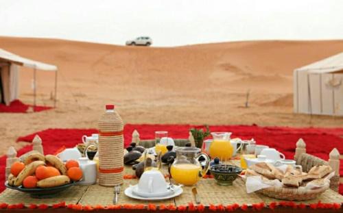 M'Hamid El Ghizlane Otro | Erg Lihoudi Dunes & Bivouac