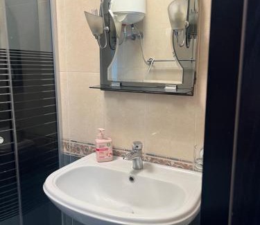 Blloku Apartamento | Ergi’s Studio Apartment