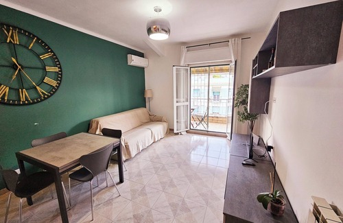 Tuscolano Apartamento | ERIKA' APARTMET A 300 METRI DALLA FERMATA LINEA METRO A FURIO CAMILLO