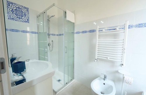 Ostiense Cama Y Desayuno | ERINAHOUSE