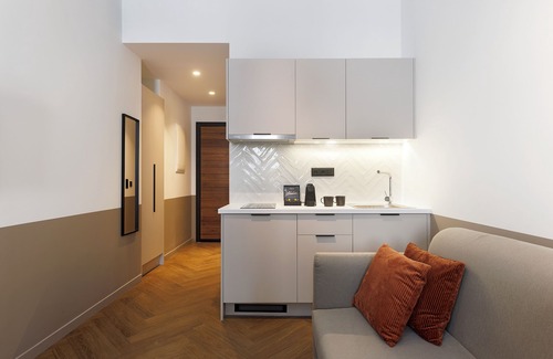 Omonia Hotel | Ermass Modern Living Apartments