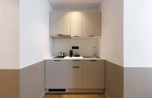 Omonia Hotel | Ermass Modern Living Apartments