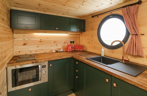 Newton Ferrers Cabaña | ERME, family friendly, character holiday cottage in Holbeton