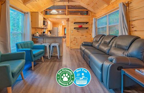 Lookout Valley Neighborhood Association Casa | Ernie Cabin Wauhatchie Woodlands Tiny Cabin