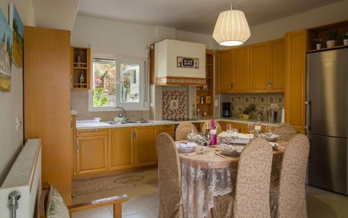 Kalo Chorio Apartamento | Erofili's House cozy sea and valley panoramic view apartment
