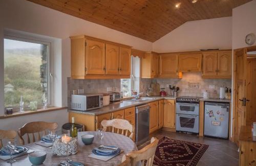 Clifden Casa | Errislannan Stone Cottage