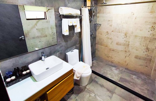 Boracay Island Hotel | ERUS SUITES HOTEL BORACAY