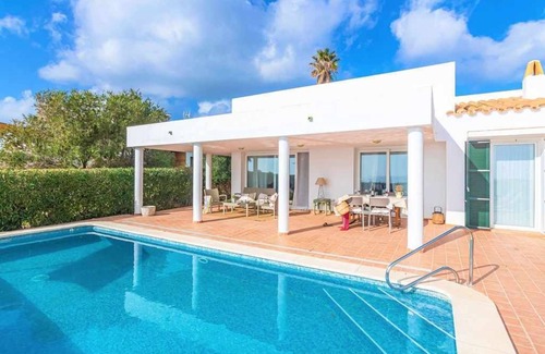 Sant Lluis Villa | VILLA TURQUESA - Confort y vistas al mar, entorno tranquilo