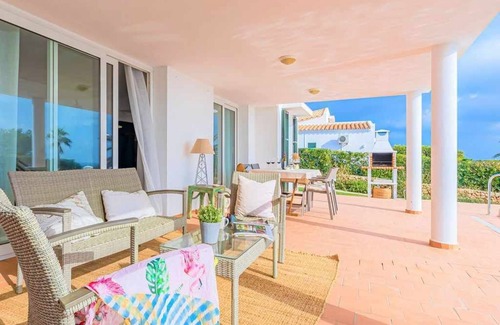 Sant Lluis Villa | VILLA TURQUESA - Confort y vistas al mar, entorno tranquilo