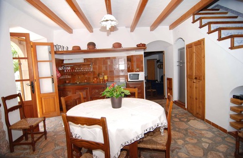 Fornalutx Cabaña | "ES CLOT" ENCANTADORA CASA RURAL DE PIEDRA EN OLIVAR, BBQ, WIFI.PRIVACIDAD