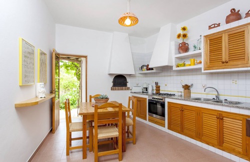 Sant Antoni de Portmany Villa | Típica casa ibicenca en Santa Ines con piscina privada