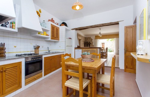 Sant Antoni de Portmany Villa | Típica casa ibicenca en Santa Ines con piscina privada