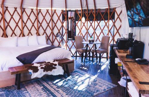 Escalante Cabina | Escalante Yurts - Luxury Lodging