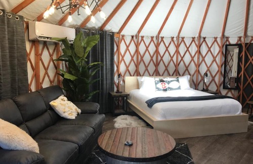 Escalante Cabina | Escalante Yurts - Luxury Lodging