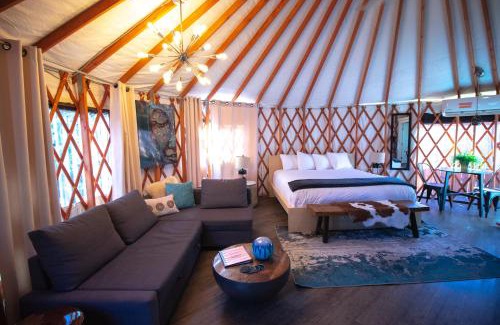 Escalante Cabina | Escalante Yurts - Luxury Lodging