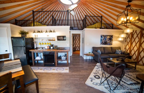 Escalante Alquiler De RV | Escalante Yurts