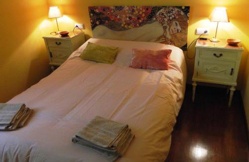 Distrito Central Apartamento | Escapadas romanticas en Granada jacuzzi