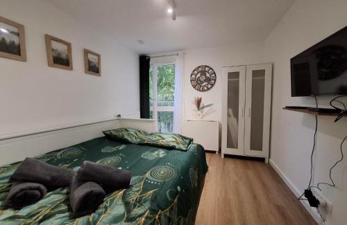 Villejuif Apartamento | Escapade à deux ou en télétravail, Studio calme avec Parking gratuit, WiFi rapide, proche ligne 14, Paris centre et Aéroport d'Orly