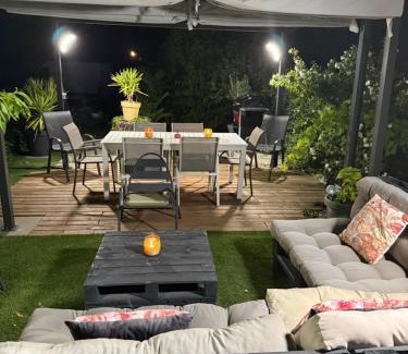 Moulins-les-Metz Apartamento | Escapade 6 pers 2 sdb 2wc terrasse parking privée