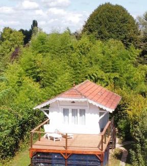 Isles-les-Villenoy Chalet De Esquí | Escapade Romantique en Chalet Nature, Calme et Douceur au Bord de Marne