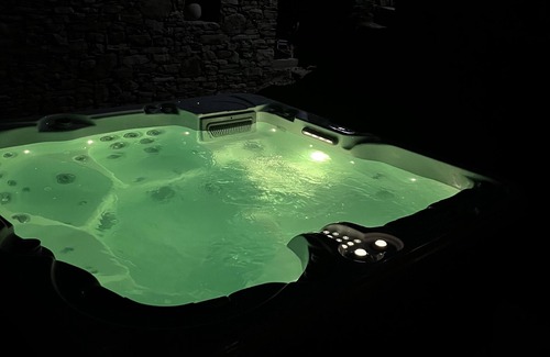 Bedarieux Otro | Escapade Romantique Avec Jacuzzi Gîte Repaire du Causse