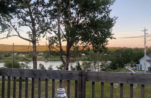 Sheet Harbour Otro | Escape city ocean view and drink a coffee on the deck sleeps 12 🫎🤩🌊🌈👍🚣🚴‍♂️