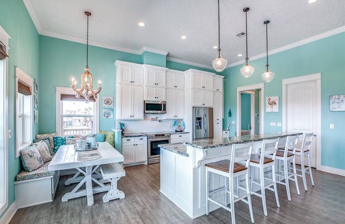 Port Bolivar Casa | Escape | Gulf Views | Tiki Bar | Sleeps 14