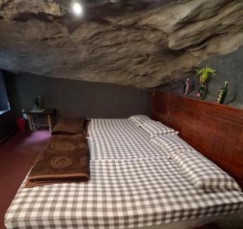 Kanthalloor Casa | Escape Natural Farm Stay - Cave 2