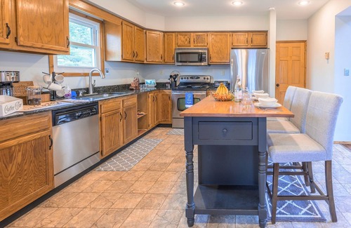 Highland Lake Casa | *Escape The City* | Lakefront home with hot tub and sunset views