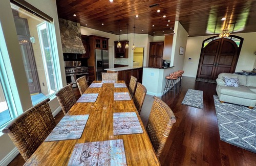 Lansing Cabina | Escape the Everyday -Find Peace in the High-Country This Sept @MountEverAfter