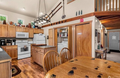 Leavenworth Cabina | Escapar del ajetreo y el bullicio. ¡Tómese el tiempo para relajarse y recargar energías!