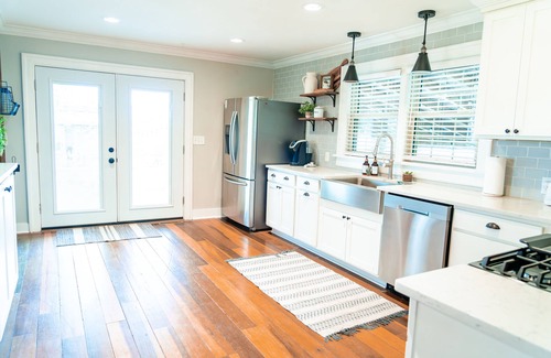 Columbia Casa | Escape to 1800 charm. 31ac Farm. Pond. Fire Pit.