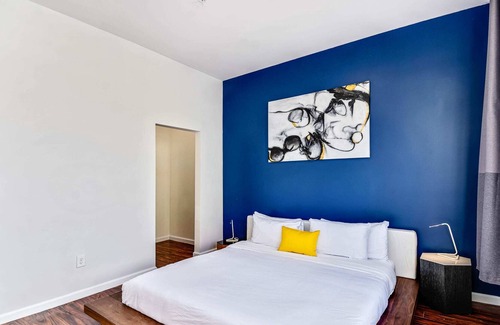 Chinatown Apartamento | Escape to a 2BD Apartment in the Heart of the City