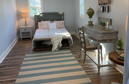 Seneca Casa | Escape to a Designer-French Cottage in Seneca, SC!