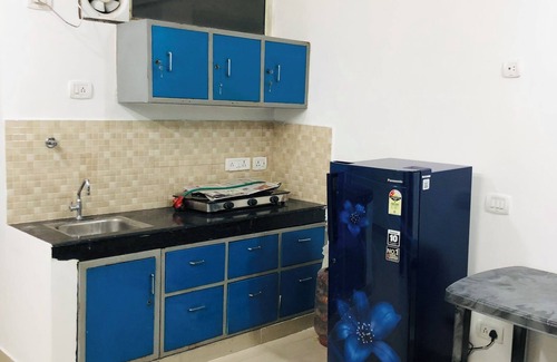 Dehradun Apartamento | Escape to a serene oasis in heart of Dehradun at our charming 1 BHK apartment