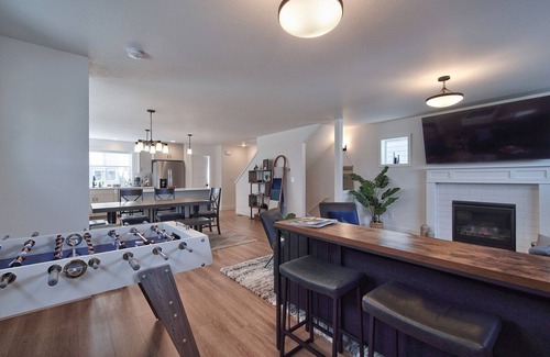 Newberg Casa | Escape to a Wine Getaway