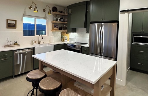 Spring City Otro | Escape to Bar S Farmhouse – A Scenic Retreat in Chester, Utah