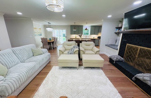 South Cleveland Casa | Escape to Bell Branch Place: Where Relaxation Meets Comfort
