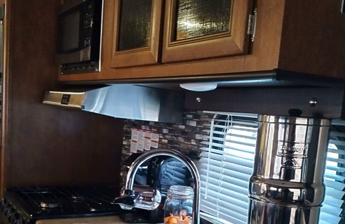 Jensen Beach Cabaña | Escape to Coastal Bliss: Charming Downtown Jensen Beach Vacation Camper