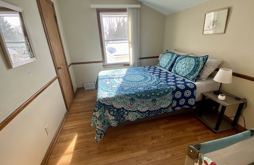 Wauwatosa Casa | Escape to Comfort: Live like a Local