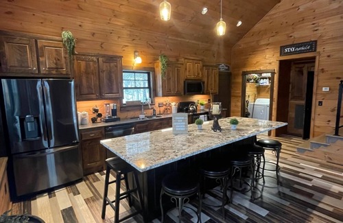 Mineral Bluff Cabina | Escape to Copper Ridge Cabin in Mineral Bluff Georgia