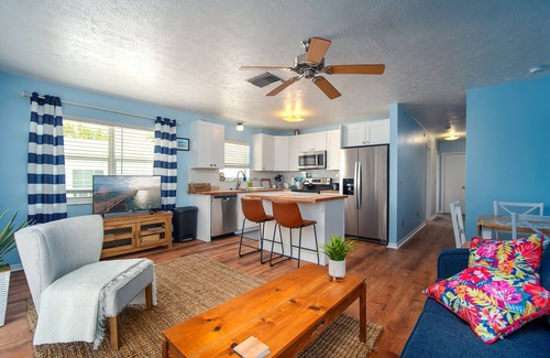 Eden Pines Casa | Escape to Eden | Canalfront half-duplex with short run to channel on Big Pine Key
