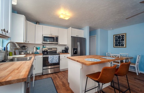 Eden Pines Casa | Escape to Eden | Canalfront half-duplex with short run to channel on Big Pine Key