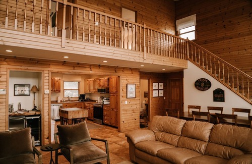 McFarlan Casa | Escape to Elizabethtown