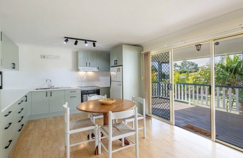 Wooli Casa | Escape to Fisherman's Cove