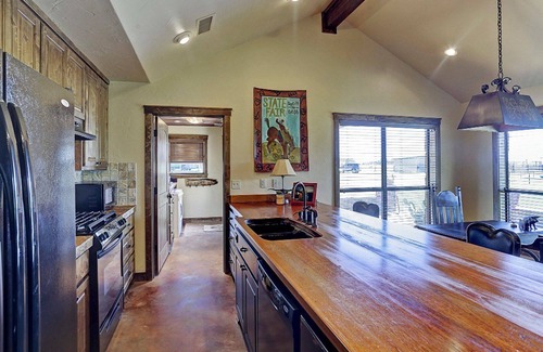 Giddings Casa | Vida en el campo en una casa privada